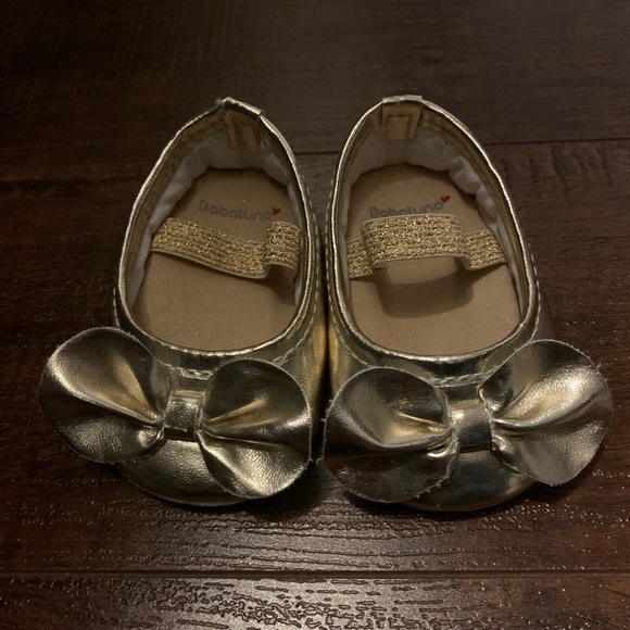 Baby Girl Shoes - Picture 3 of 4